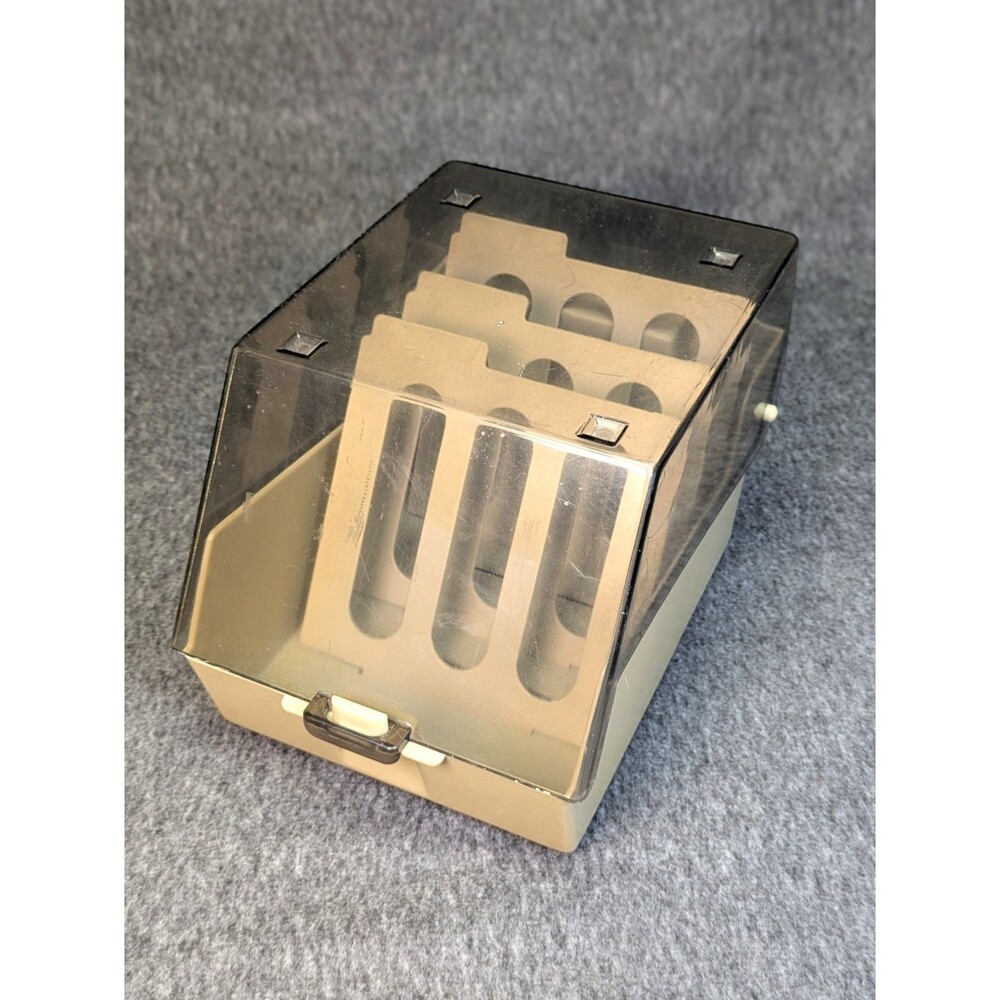 Vintage 5.25 Floppy Disk Storage Box With Dividers Lid Beige Computer Media Case
